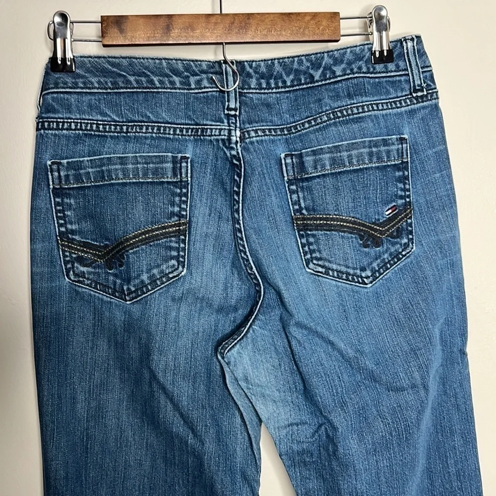 TOMMY HILFIGER STRAIGHT LEG BLUE JEANS SIZE 30